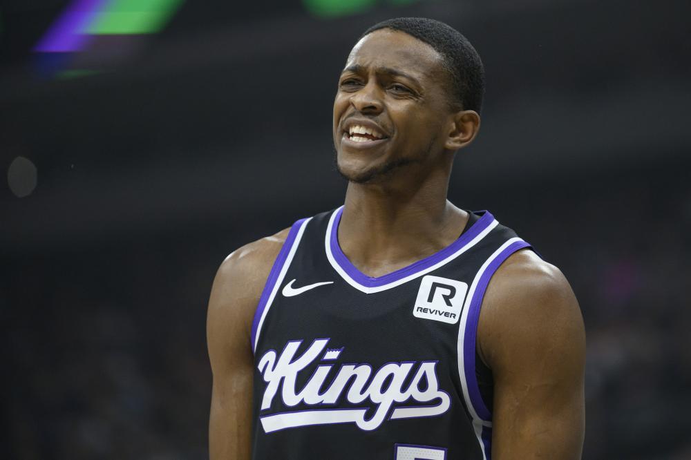 坚持战略目 坚持战略目