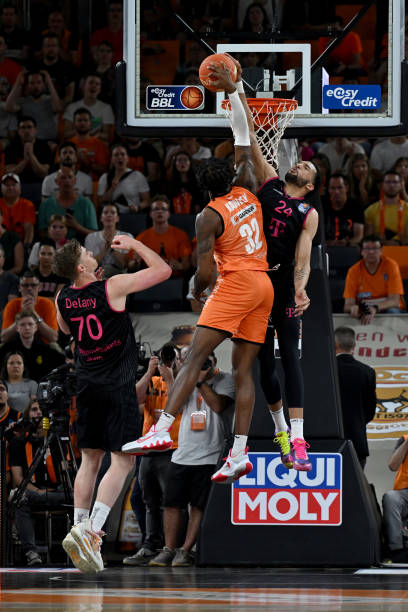 励和陪伴 励和陪伴