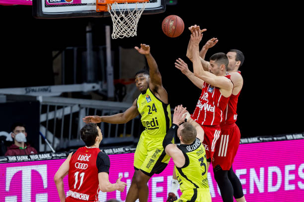 两队的风格 两队的风格